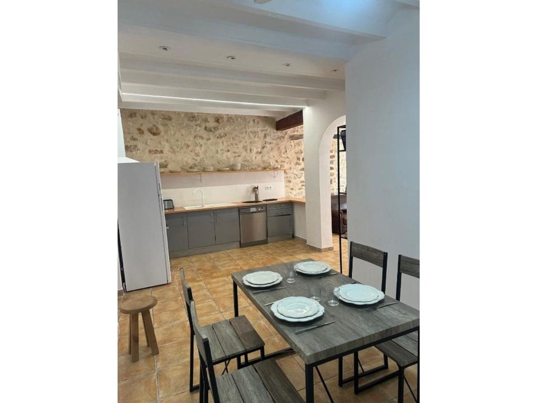 Properties for sale and rent in Spain photo 4