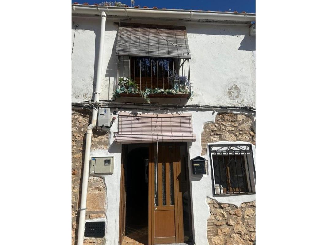 Properties for sale and rent in Spain photo 5