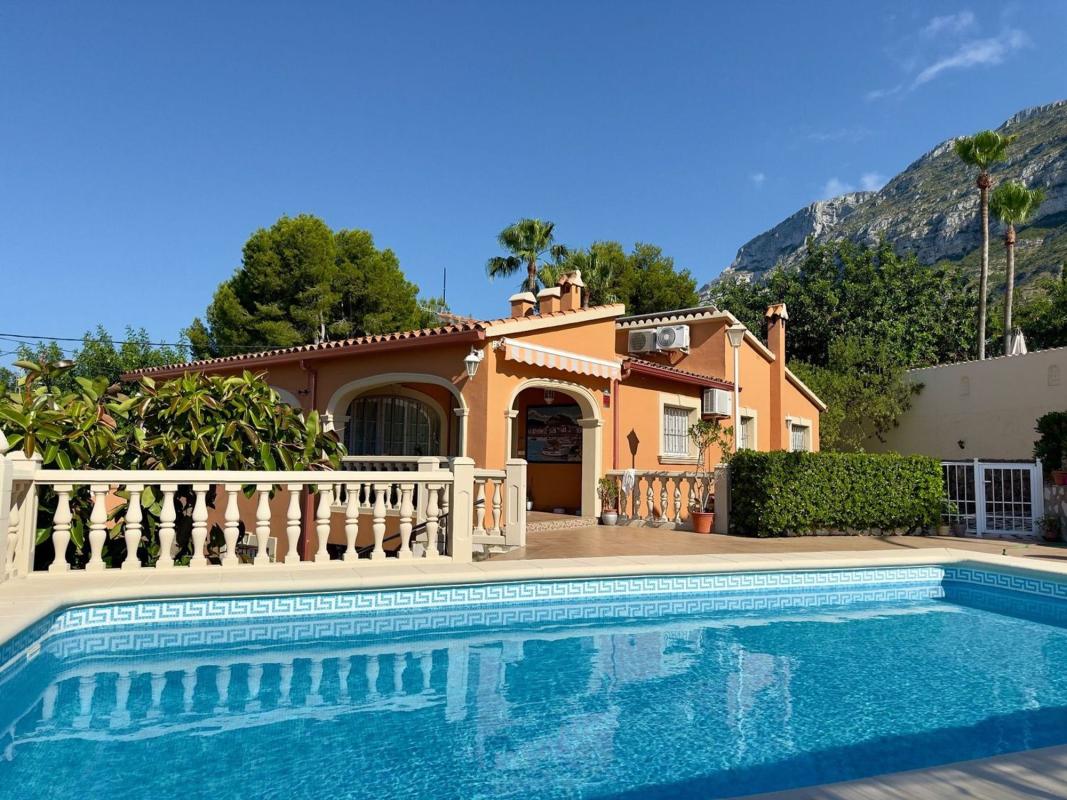 Properties for sale and rent in Spain photo 2
