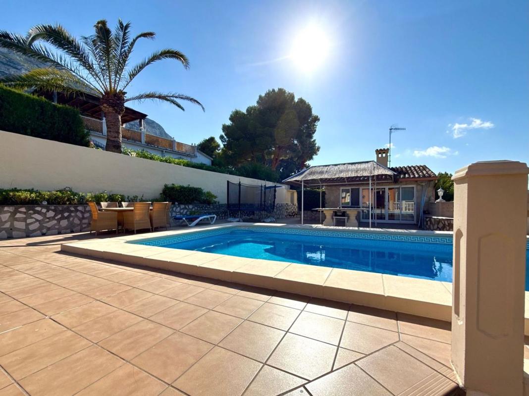 Properties for sale and rent in Spain photo 5