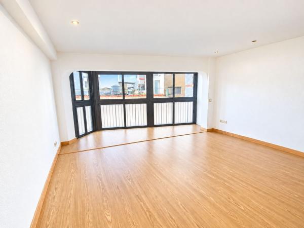 Продажа квартиры на Piso en Calle Apolo XI, Centro Urbano, Benidorm, Бенидорм
photo 1