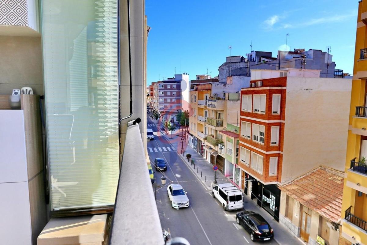 Sprzedaż mieszkania w Piso en Avenida del País Valencià, 25, Zona Pueblo, Guardamar del Segura, Guardamar del Segura
photo 5