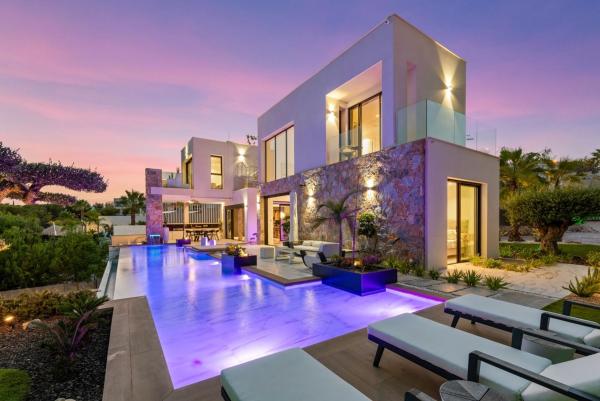 Independent chalet for sale in Casa o chalet en Las Colinas Golf, Orihuela, Orihuela
 photo 4