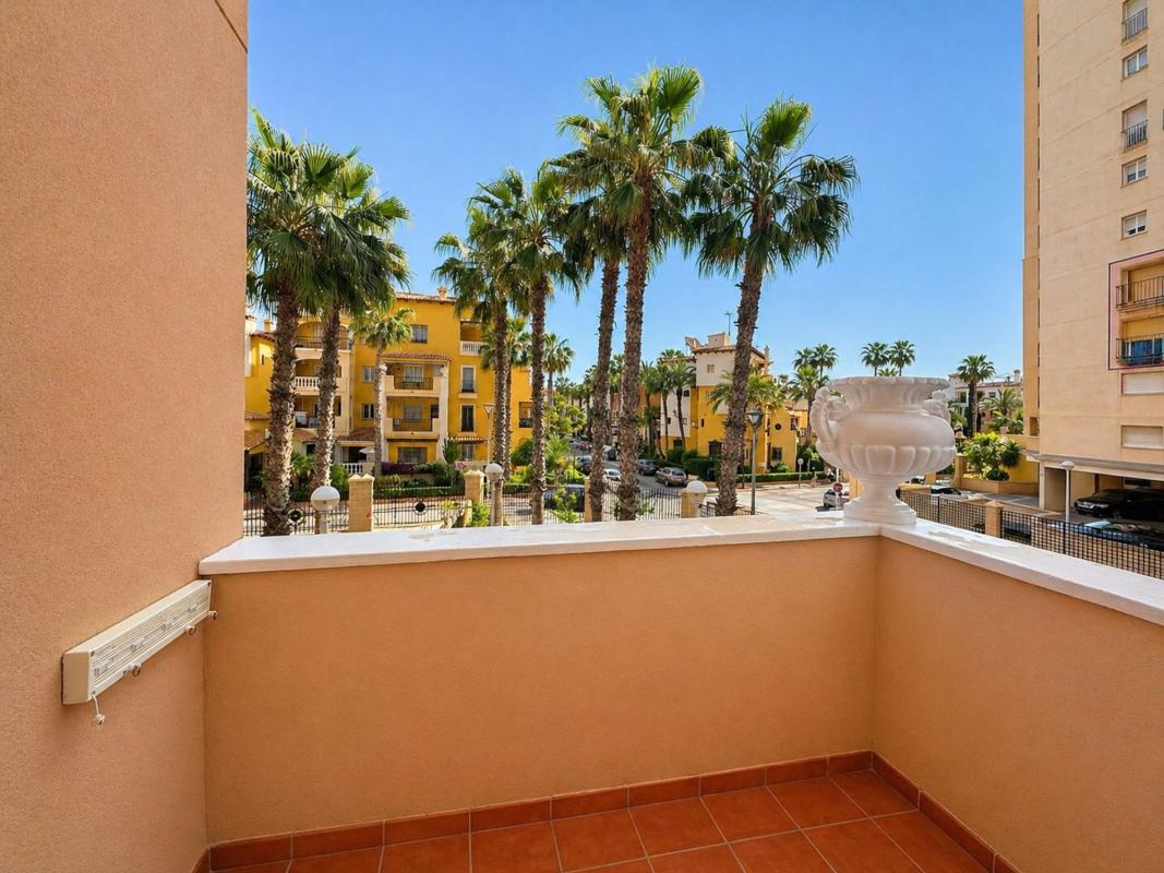 Sprzedaż mieszkania w Piso en Playa de los Locos, Torrevieja, Torrevieja
photo 5
