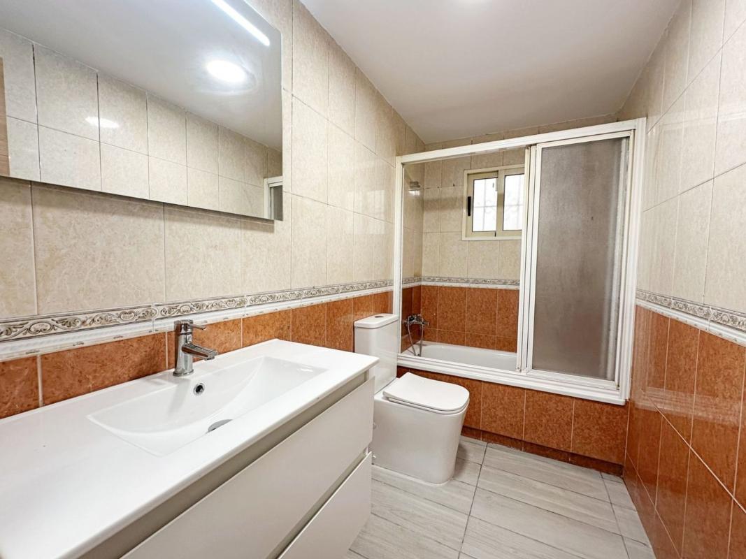 Venta de piso en Piso en Avenida Habaneras - Curva de Palangre, Torrevieja, Torrevieja
 photo 4