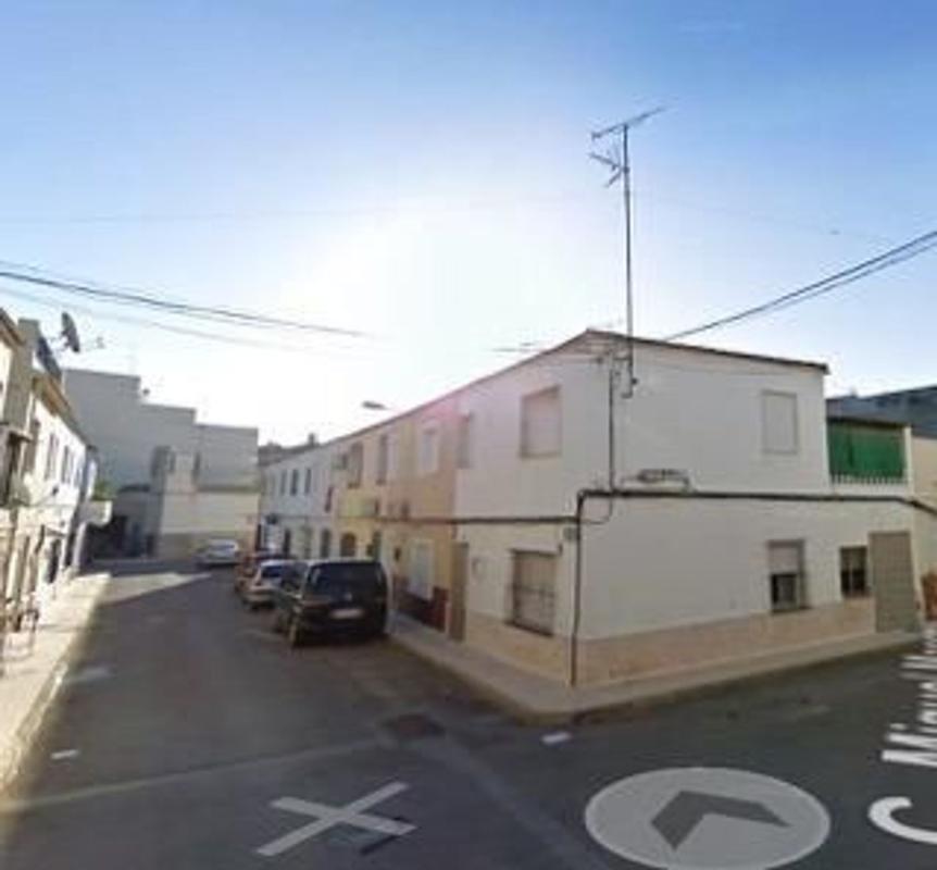 Properties for sale and rent in Spain photo 2