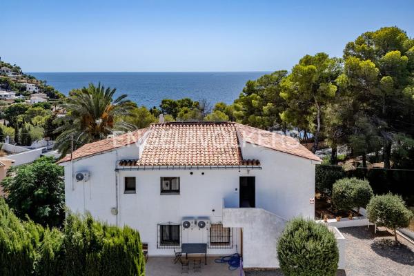 Casa o chalet independiente en Cala Advocat - Baladrar, Benissa photo 2