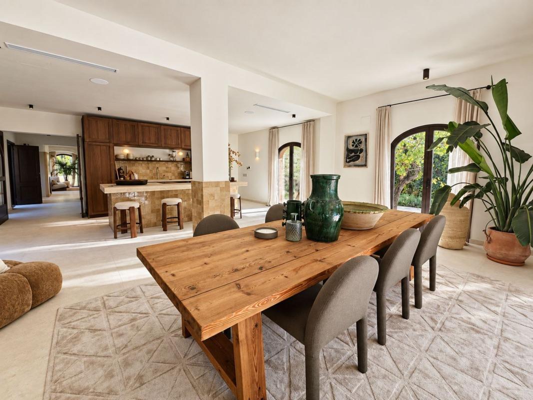 Properties for sale and rent in Spain photo 4