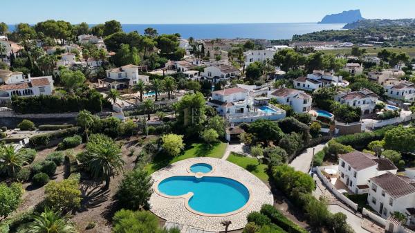 Частный шале на продаже в  Casa o chalet en El Portet-Pla del Mar, Moraira, Морайра photo 4