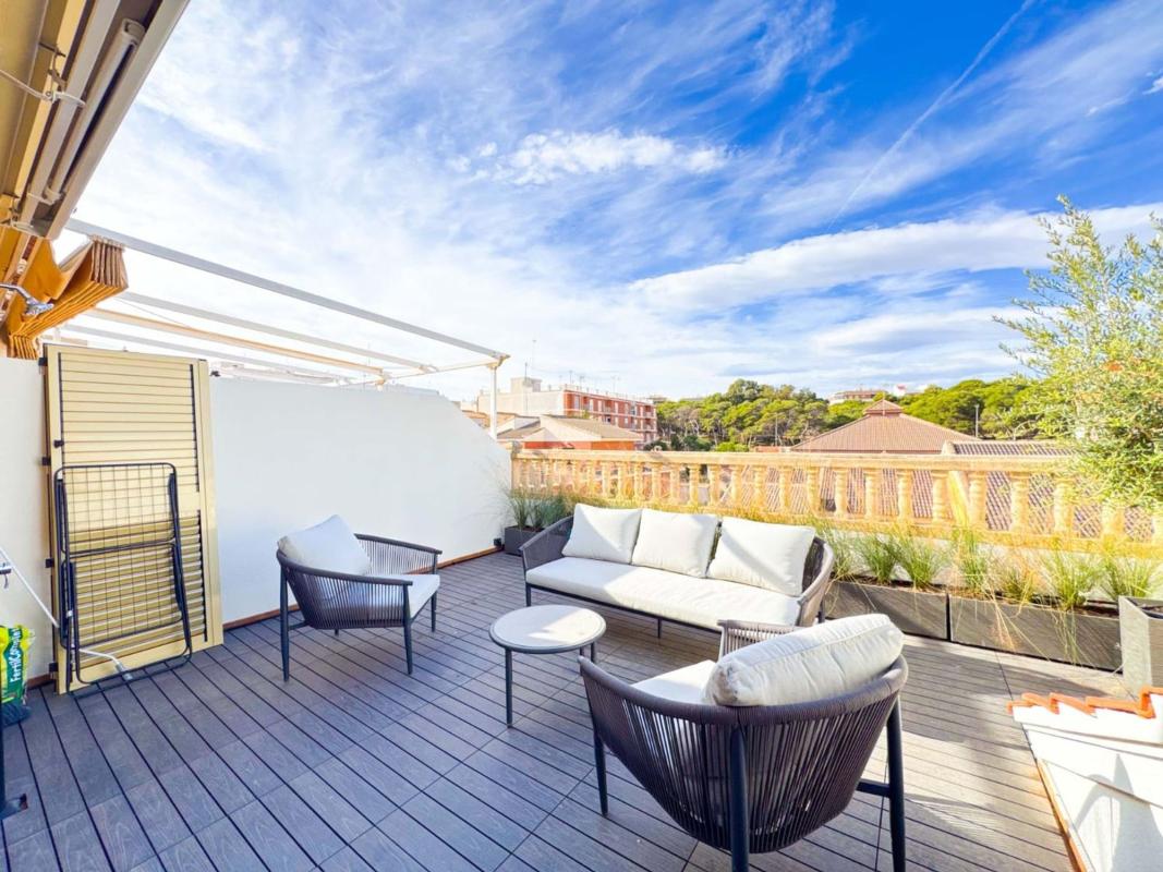 Properties for sale and rent in Spain photo 2