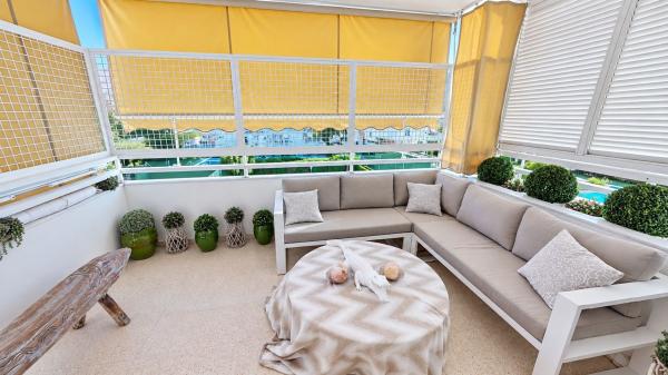 Sale of flat in Piso en Goleta, Cabo de las Huertas, Alicante / Alacant, Alicante
thumbnail 2