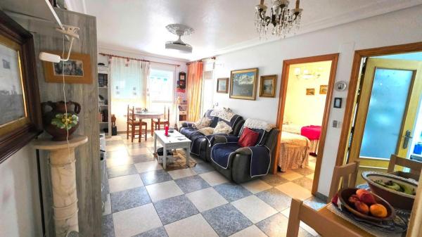 Продажа квартиры на Piso en Gaspar Perrelló, Torrevieja, Торревьеха
thumbnail 3
