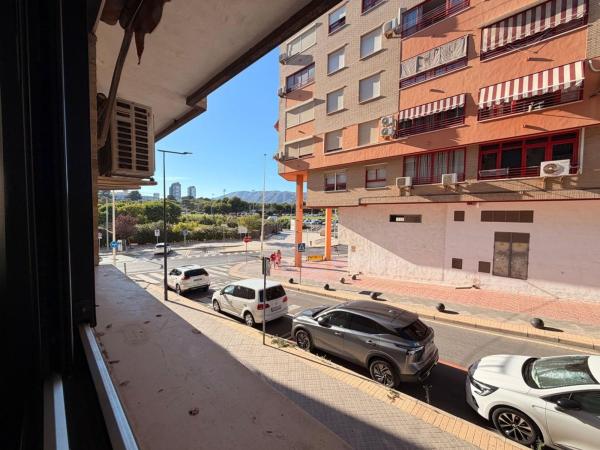 Квартира на продажу на Piso en Calle de Serrano, 46, Pueblo Poniente, Benidorm, Бенидорм photo 1