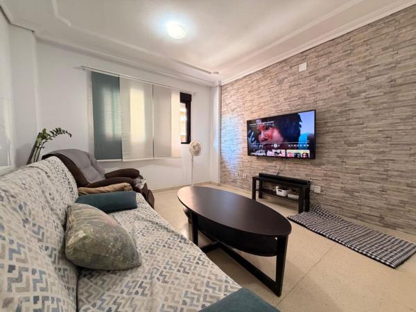 Квартира на продажу на Piso en Calle de Serrano, 46, Pueblo Poniente, Benidorm, Бенидорм thumbnail 2