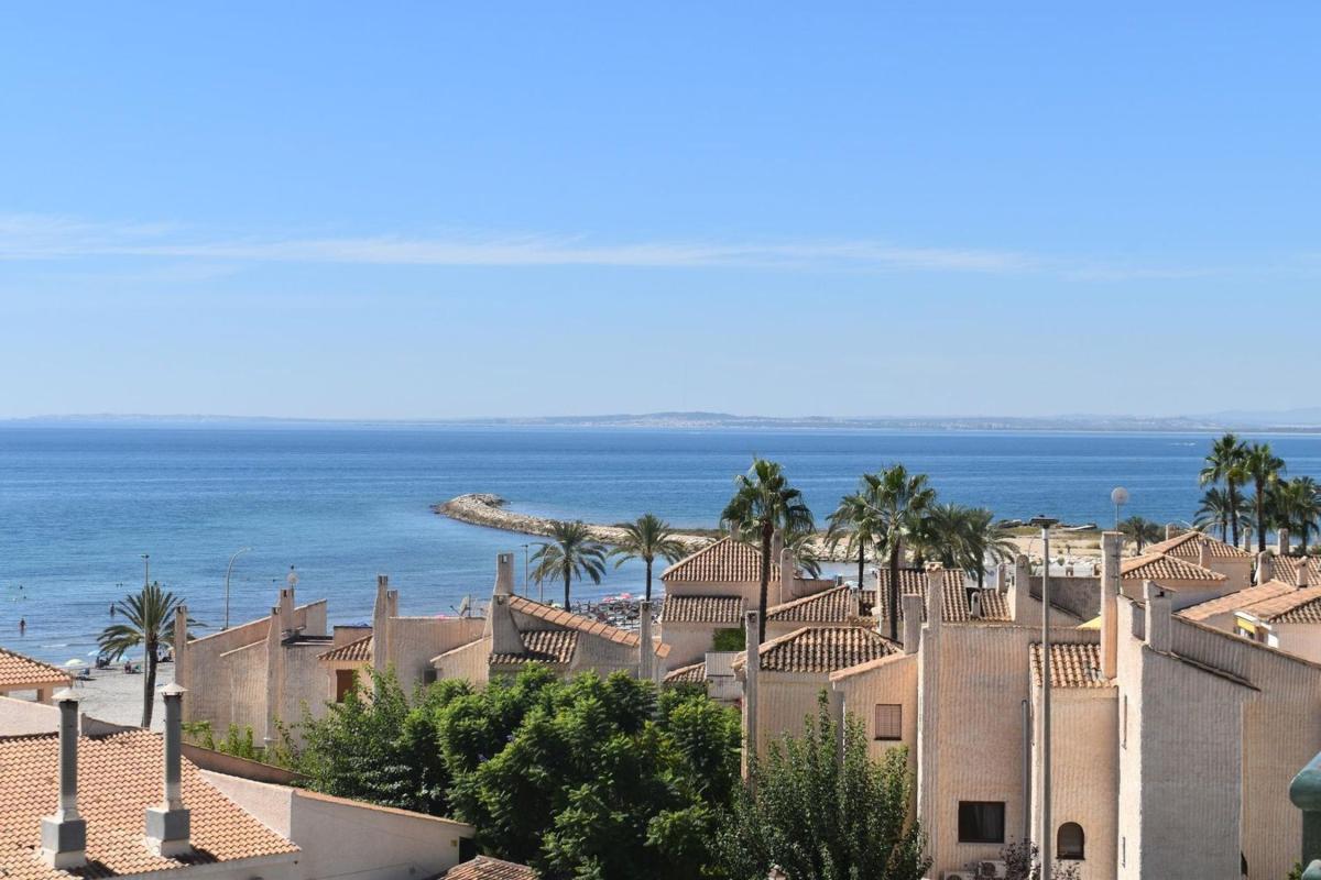 Sale of apartment in Piso en Calas de Santiago Bernabeu, Santa Pola, Santa Pola
photo 1
