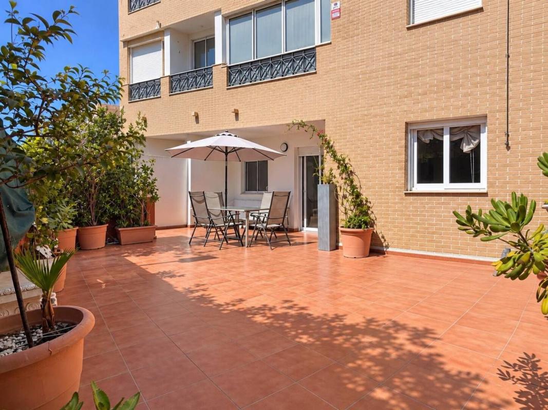 Venta de piso en Piso en Calle Britania, Alicante Golf, Alicante / Alacant, Alicante / Alacant
photo 1
