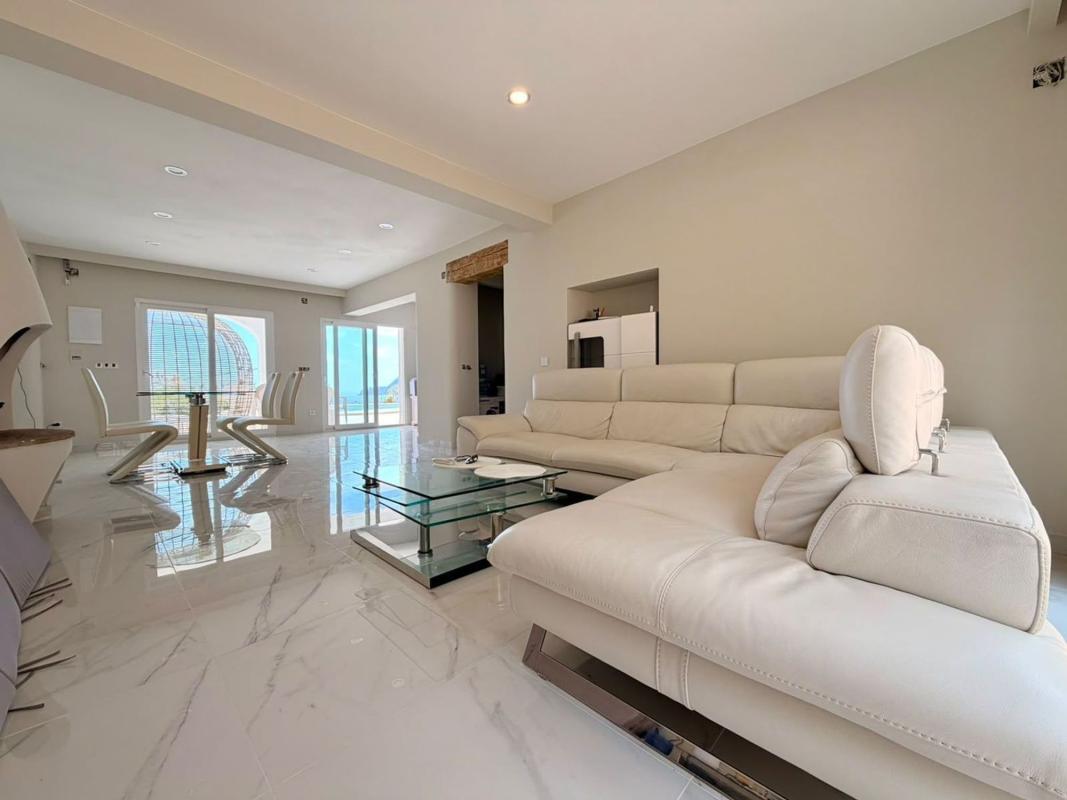 Properties for sale and rent in Spain photo 4
