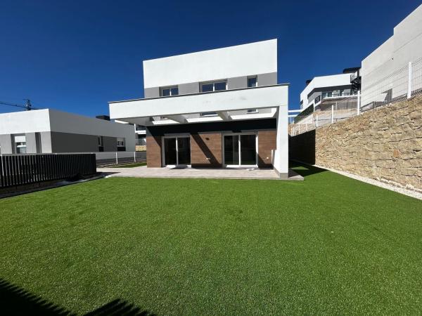 Casa o chalet independiente en Calle Cáceres, Balcón de Finestrat-Terra Marina, Finestrat photo 1