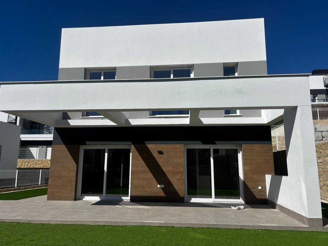 Properties for sale and rent in Spain photo 2