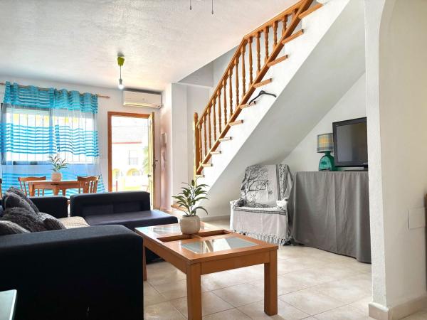 Chalet adosado en Avenida D'Escandinàvia, 90, Gran Vista-Olivo de Oro, Gran Alacant thumbnail 2