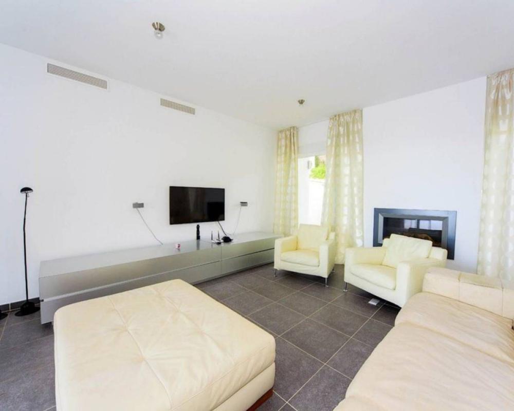 Properties for sale and rent in Spain photo 4