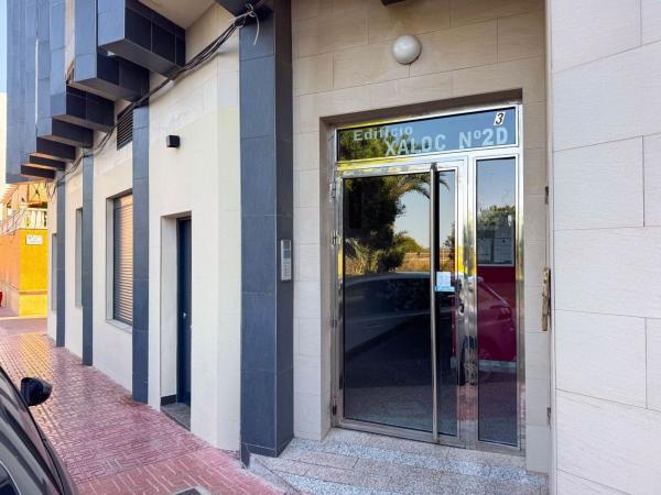 Продажа квартиры на Piso en Calle Benacantil, Gaspar Perrelló, Torrevieja, Торревьеха
photo 1
