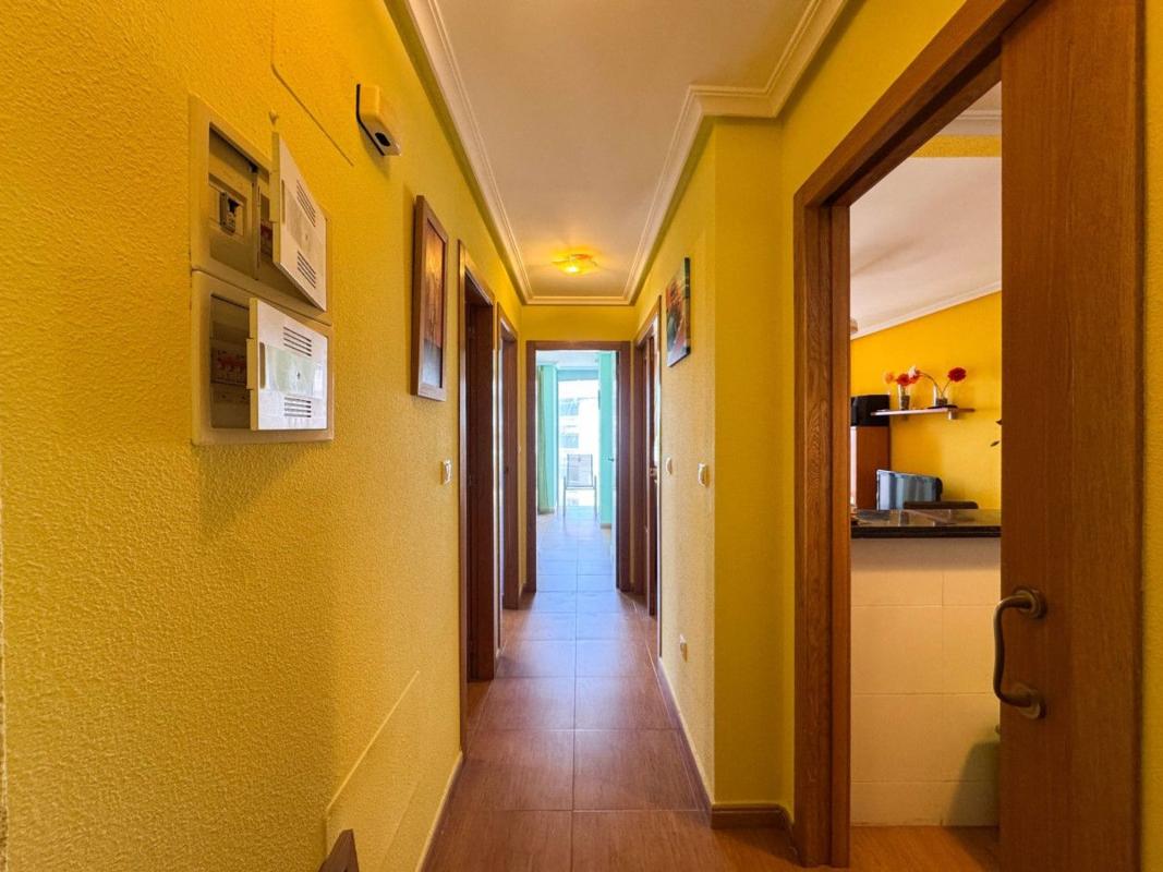 Sprzedaż mieszkania w Piso en Calle Benacantil, Gaspar Perrelló, Torrevieja, Torrevieja
 photo 3