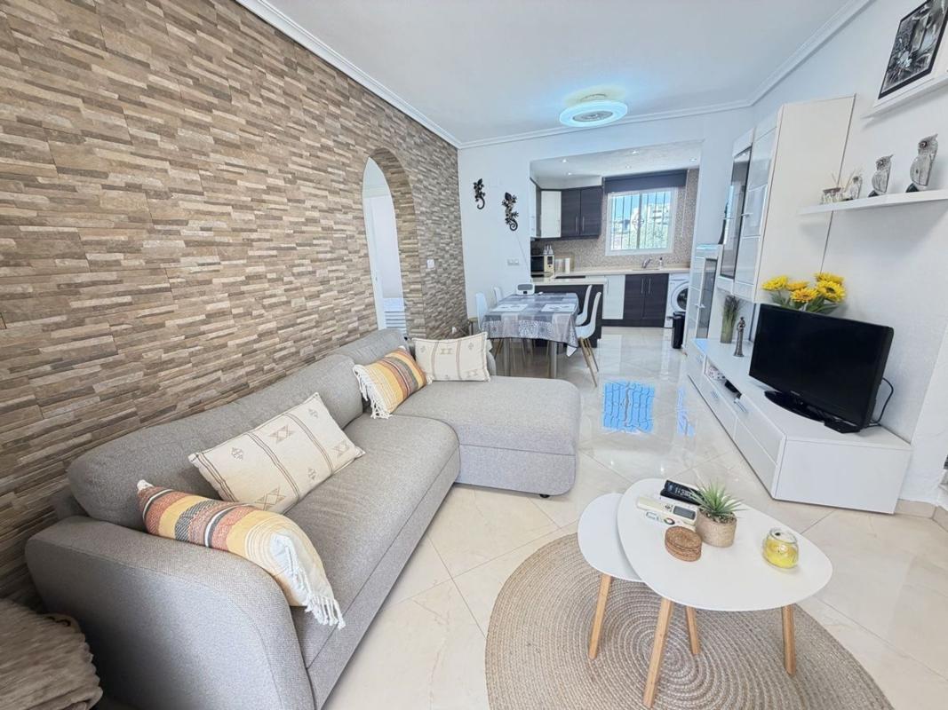 Sale of apartment in Piso en Cabo Roig, Orihuela, Orihuela
photo 3