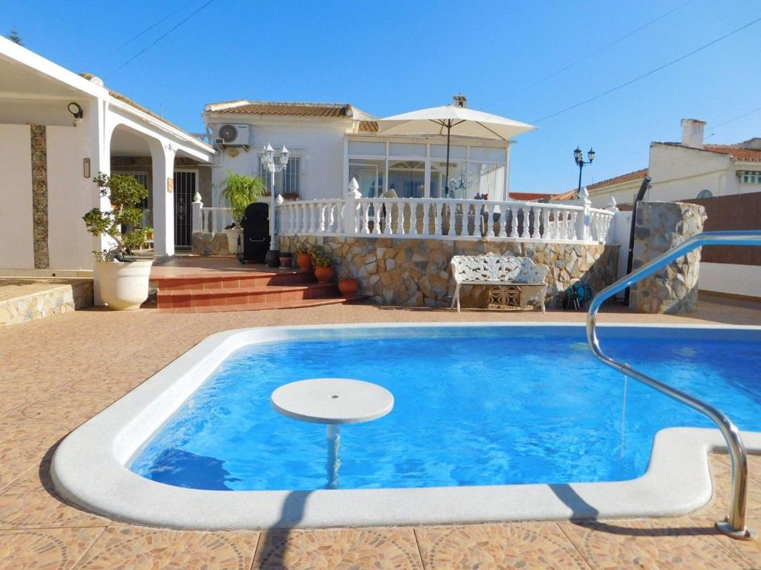 Properties for sale and rent in Spain photo 5