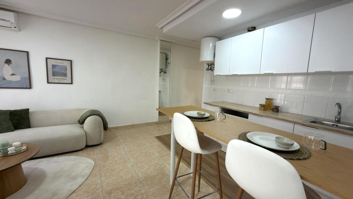 Venta de piso en Piso en Avenida Habaneras - Curva de Palangre, Torrevieja, Torrevieja
photo 5