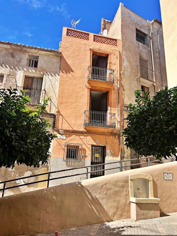 Propiedades en venta y alquiler en España photo 1