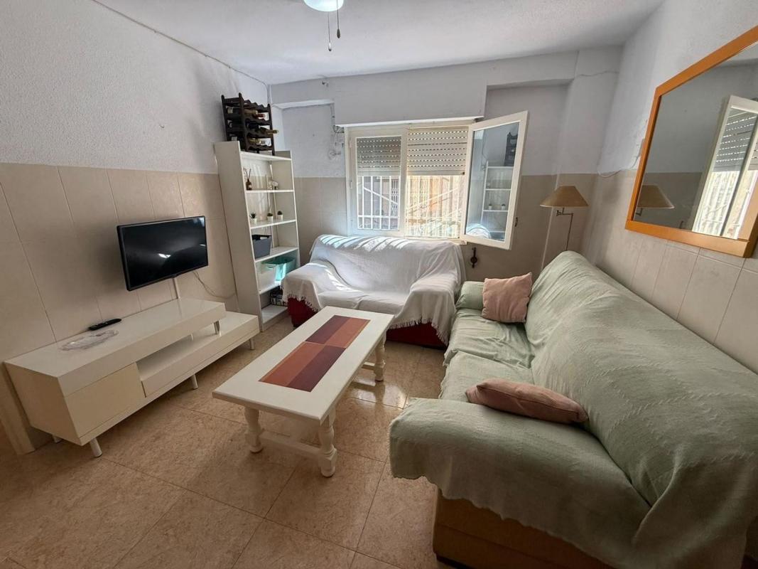 Продажа квартиры на Piso en Calle Villena, Tamarit - Playa Lissa, Santa Pola, Санта Пола
photo 3
