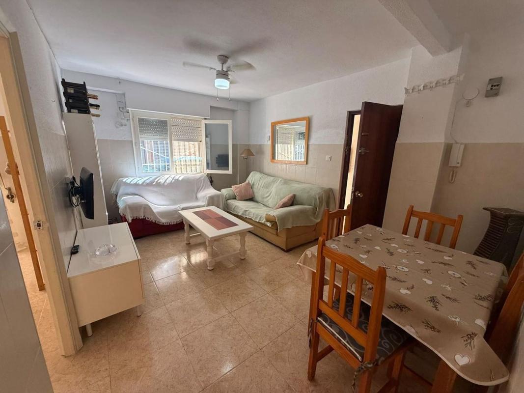 Продажа квартиры на Piso en Calle Villena, Tamarit - Playa Lissa, Santa Pola, Санта Пола
photo 4