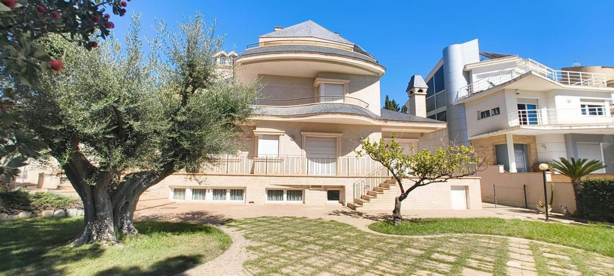 Propiedades en venta y alquiler en España photo 3