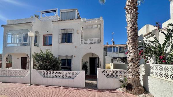 Chalet adosado en Echegaray, 12, Zona los Frutales, Torrevieja thumbnail 2
