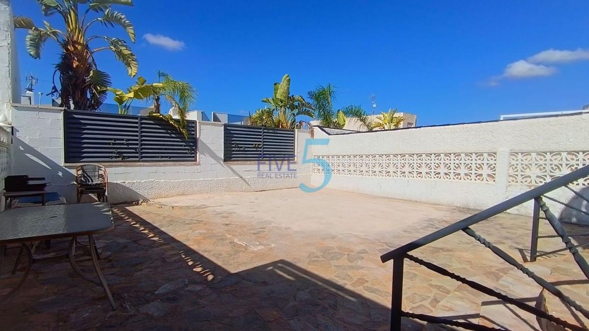 Продажа отдельного шале в Casa o chalet en La Siesta - El Salado - Torreta, Torrevieja, Торревьеха photo 2