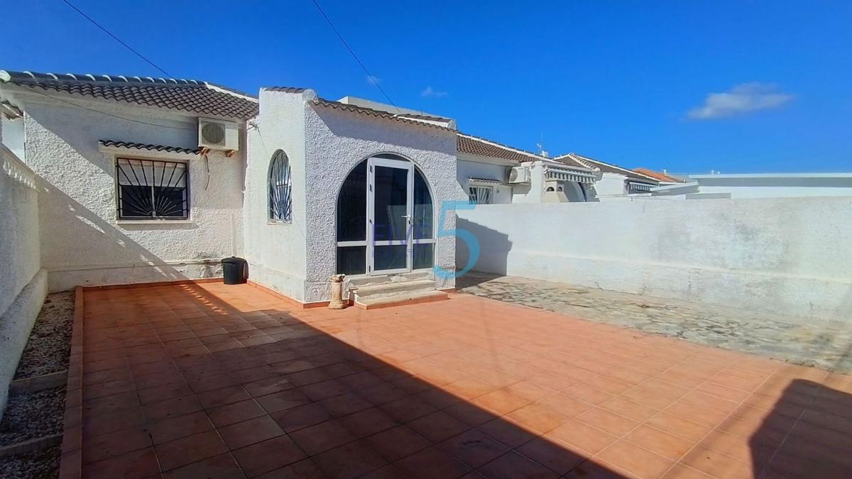 Продажа отдельного шале в Casa o chalet en La Siesta - El Salado - Torreta, Torrevieja, Торревьеха photo 5