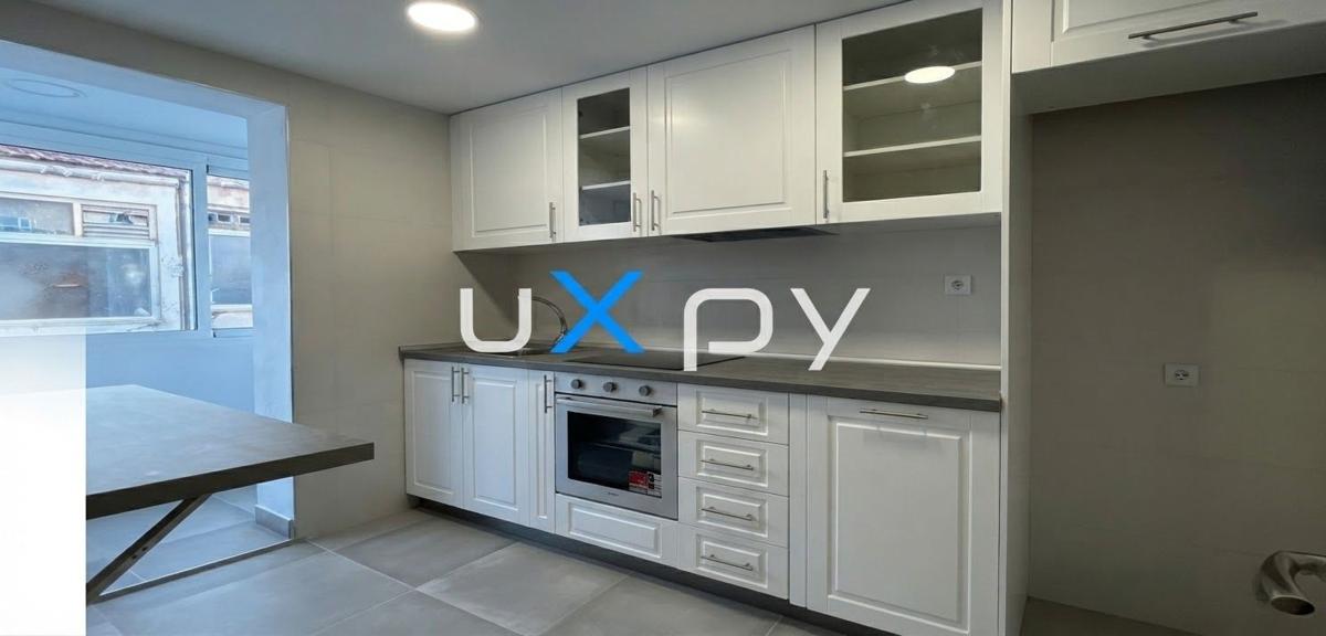 Продажа квартиры на Piso en Calle Matemático Romero, Virgen del Remedio - Parque lo Morant, Alicante / Alacant, Аликанте / Алакант
photo 2
