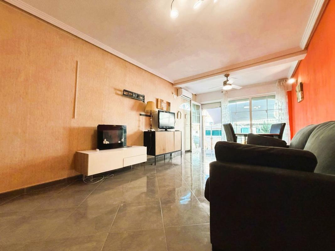 Продажа квартиры на Piso en Calle Carmen, La Siesta - El Salado - Torreta, Torrevieja, Торревьеха
 photo 5