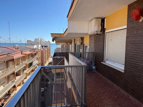 Sprzedaż mieszkania w Piso en Calle Garcia Lorca, 13, Guardamar Playa, Guardamar del Segura, Guardamar del Segura
 photo 1