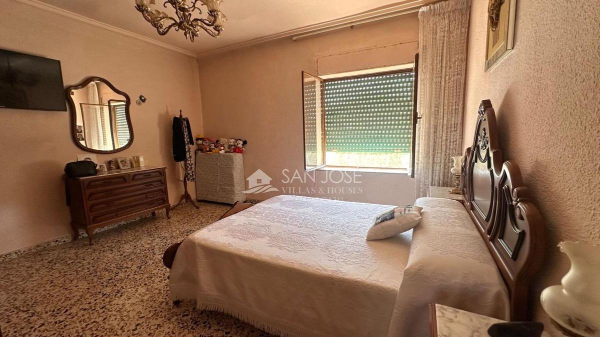 Недвижимость на продажу и в аренду в Испании photo 5
