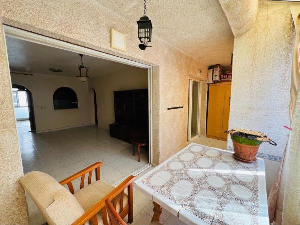 Sale of flat in Piso en Calle Helena, Torreblanca, Torrevieja, Torrevieja
thumbnail 2