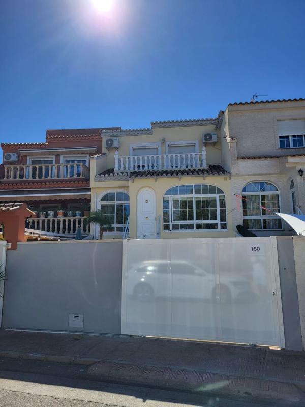 Properties for sale and rent in Spain photo 1