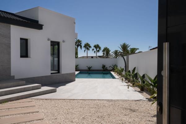 Casa o chalet independiente en Avenida de La Costa Azul, Centro de la Ciudad Quesada, Rojales thumbnail 2