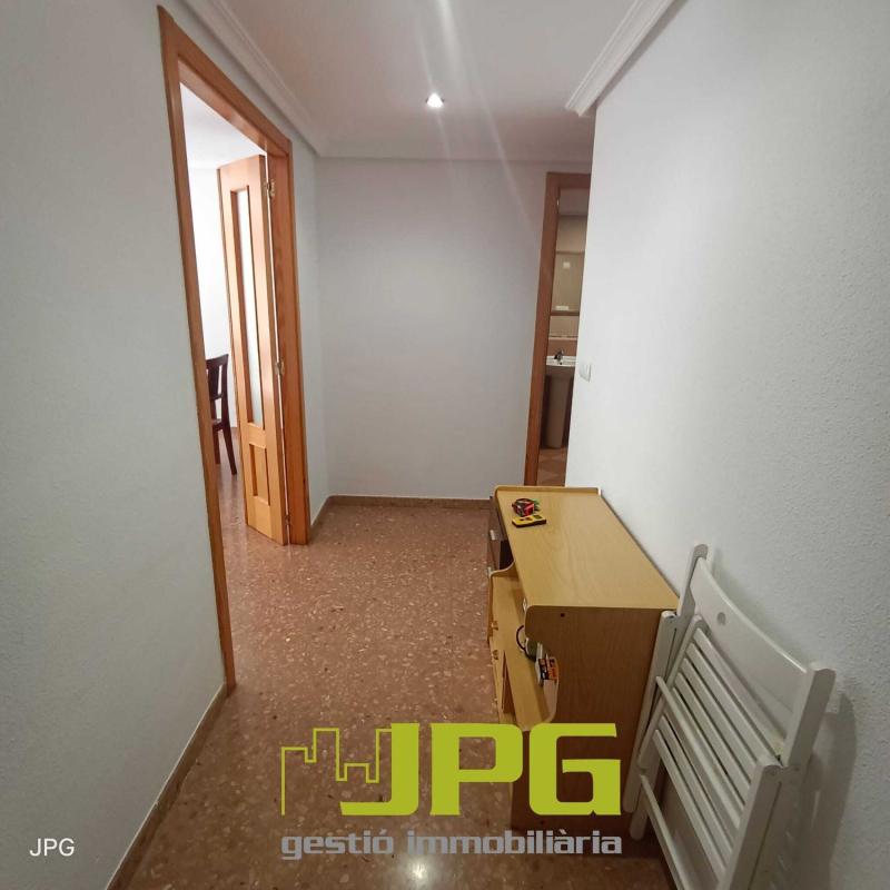 Продажа квартиры на Piso en Centro, San Juan de Alicante, Сан-Хуан-де-Аликанте
photo 3
