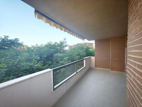 Venta de piso en Piso en Vistahermosa, Alicante / Alacant, Alicante / Alacant
 photo 2