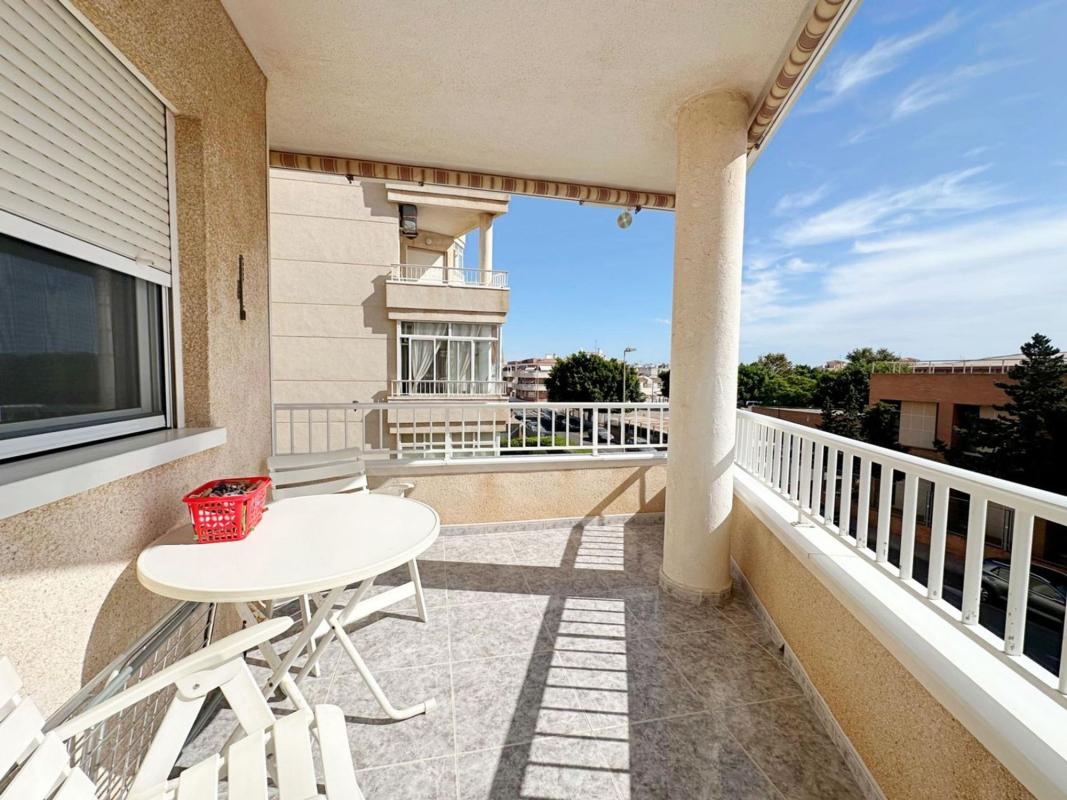 Venta de piso en Piso en Calle Virgen del Mar, Nueva Torrevieja, Torrevieja, Torrevieja
photo 2