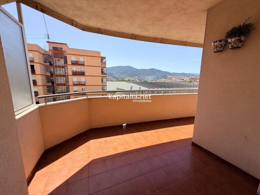Sale of apartment in Piso en Barri Zona Nord, Alcoy / Alcoi, Alcoy
photo 1