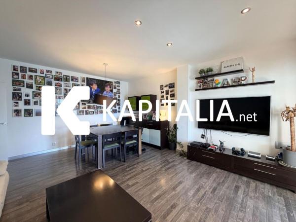 Sale of flat in Piso en Barri Eixample, Alcoy / Alcoi, Alcoy
thumbnail 2