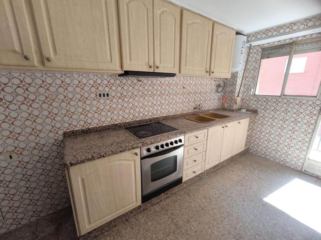 Продажа квартиры на Piso en Barri Zona Nord, Alcoy / Alcoi, Алкой
photo 1